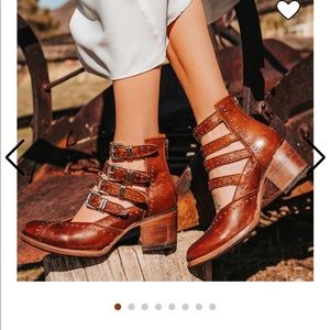 FREEBIRD felicity booties sz 10